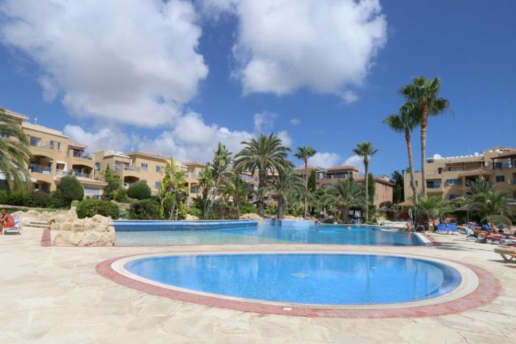 Limnaria Gardens B Apartamento Pafos Exterior foto