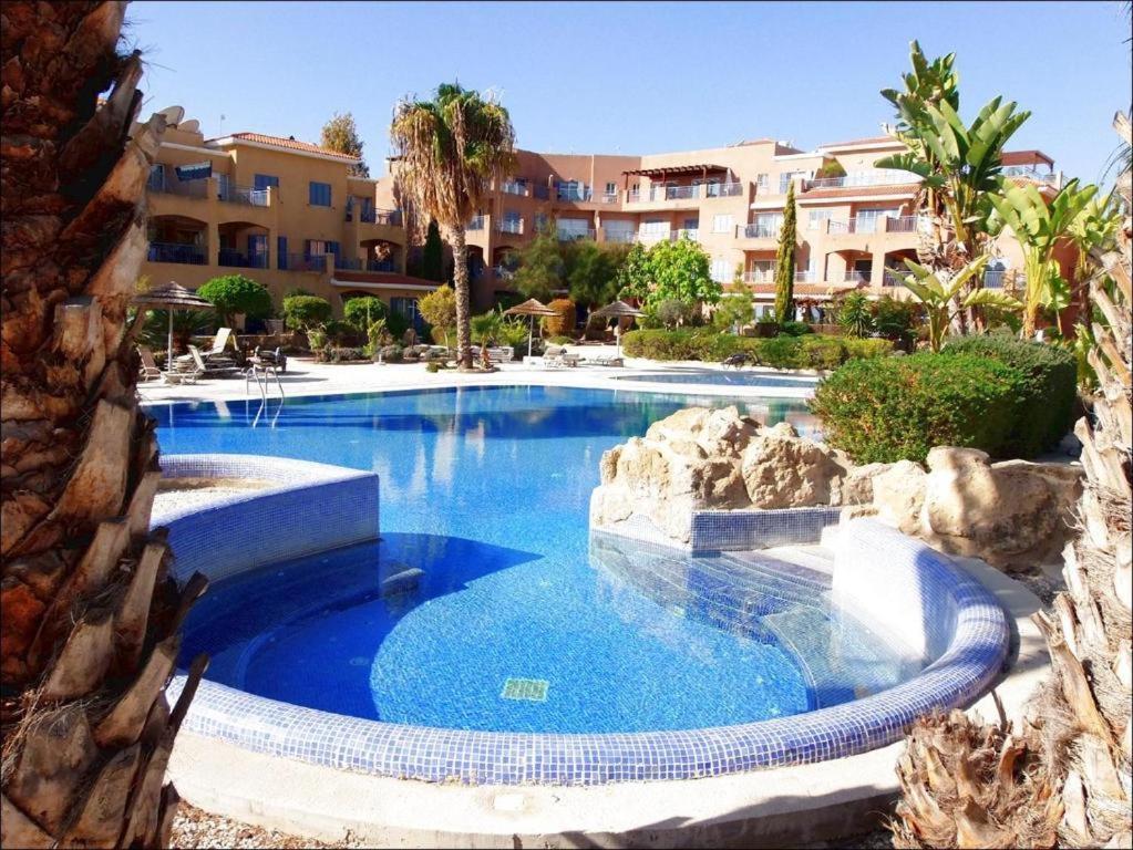 Limnaria Gardens B Apartamento Pafos Exterior foto
